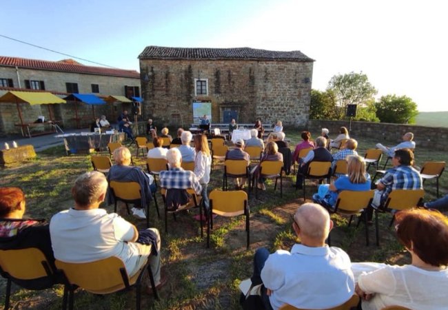 LIBRISOVI POLETNI NAREČNI VEČERI: Bogatitev kulturne krajine območja LAS Istre